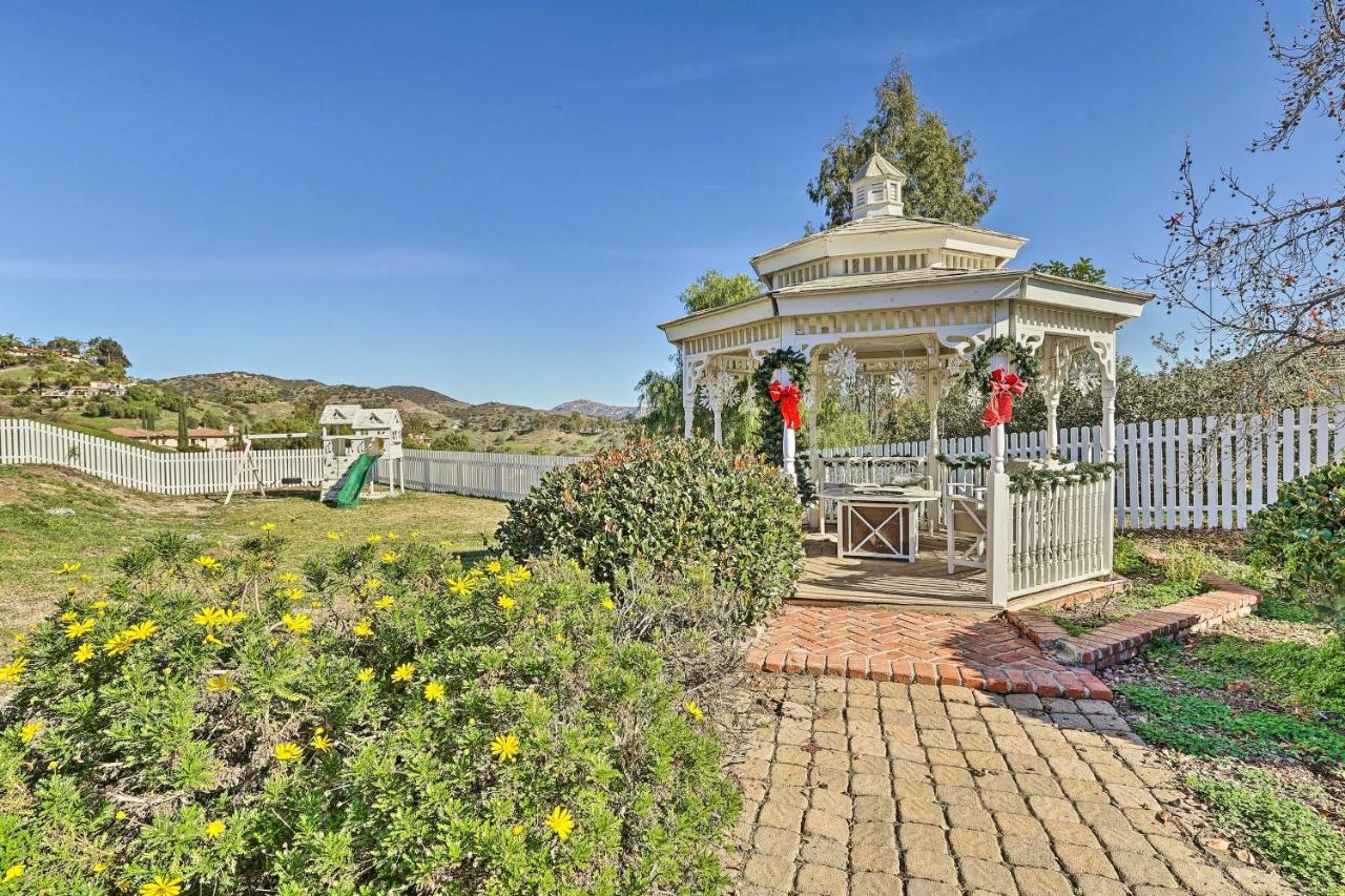 Fallbrook Home With Garden, Gazebo, And Fire Pit! 外观 照片